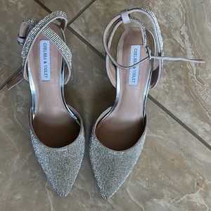 Chelsea & Violet heel